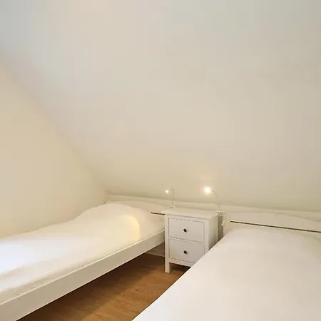 Papillon 06-8 * Boltenhagen (Ostseebad)